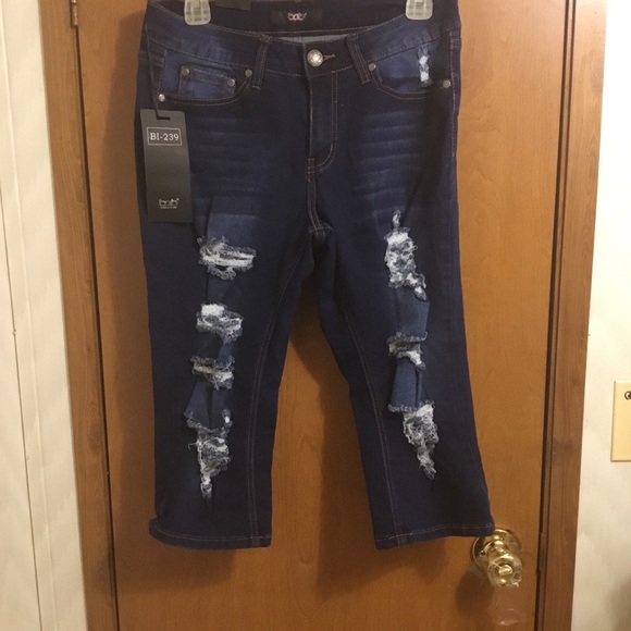 Pants - Bob Destroyed Dark Wash Jean Capris 11